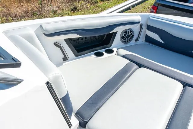 Slide: The Image of Axis Wake Research T235 2023 - 10