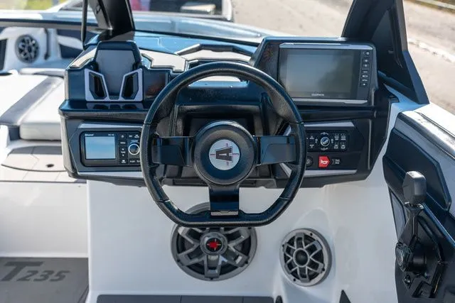 Slide: The Image of Axis Wake Research T235 2023 - 17