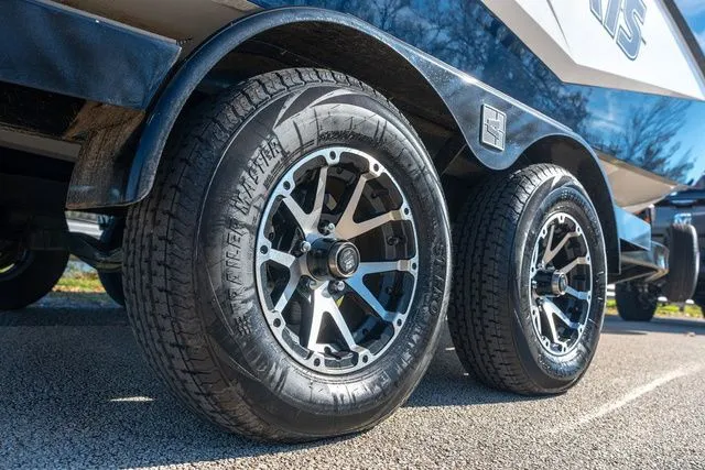 Slide: The Image of Axis Wake Research T235 2023 - 6