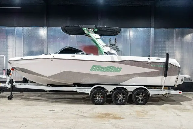 The Image of Malibu Wakesetter 25 LSV 2026 - 1