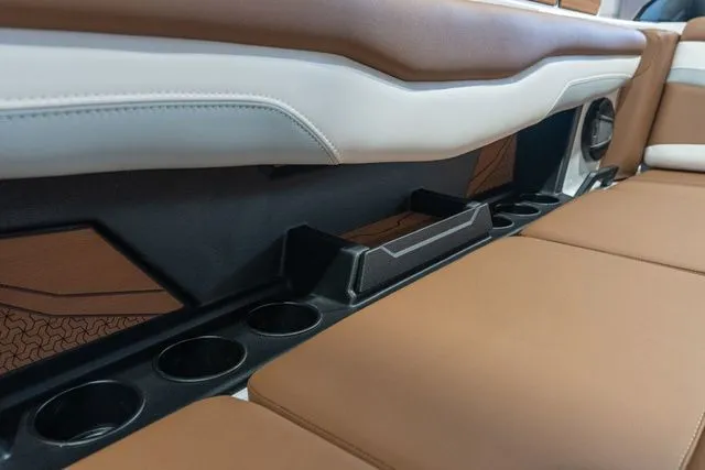 Slide: The Image of Axis Wake Research T220 2026 - 11