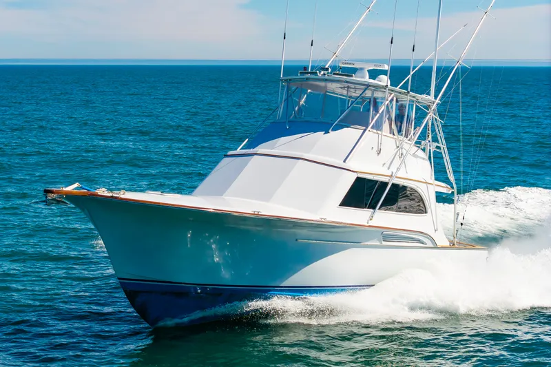 Slide: The Image of Custom Carolina 52 Convertible 1998 - 60