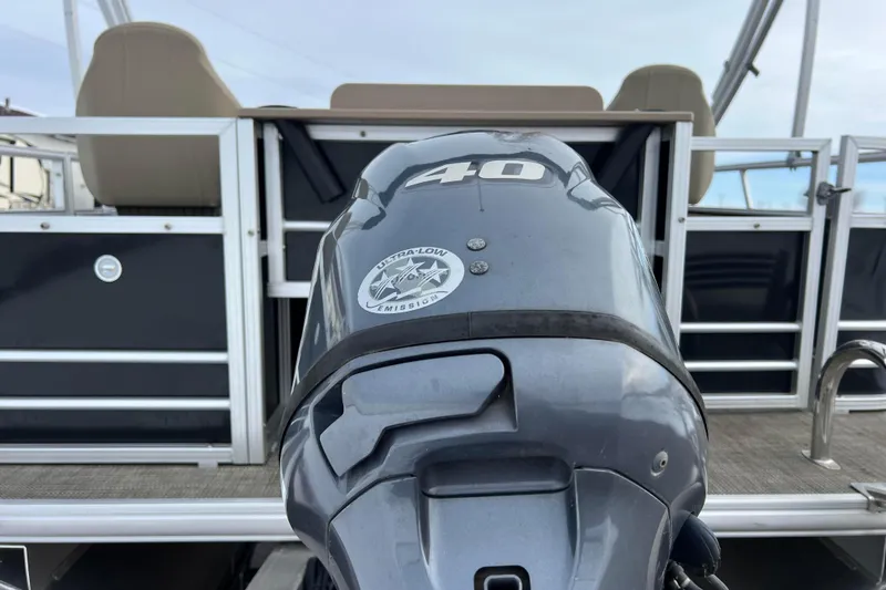 Slide: The Image of 2019 SunChaser Geneva Fish 20 Cnf pontoon boat with 40 HP outboard motor. - 6