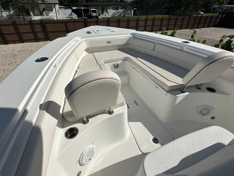 Slide: The Image of Interior view of a 2021 Sea Hunt Gamefish 27 boat. - 17