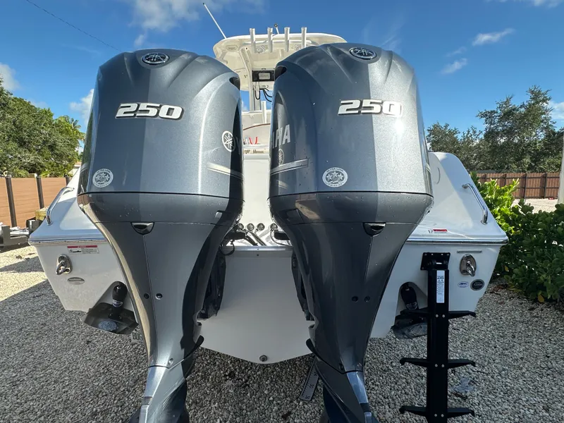 Slide: The Image of 2021 Sea Hunt Gamefish 27 with twin Yamaha 250 outboard engines. - 4