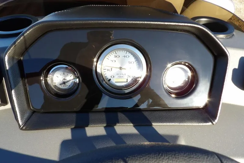 Slide: The Image of Dashboard of 2026 Bennington 21 S L-Bench boat with gauges and controls. - 23