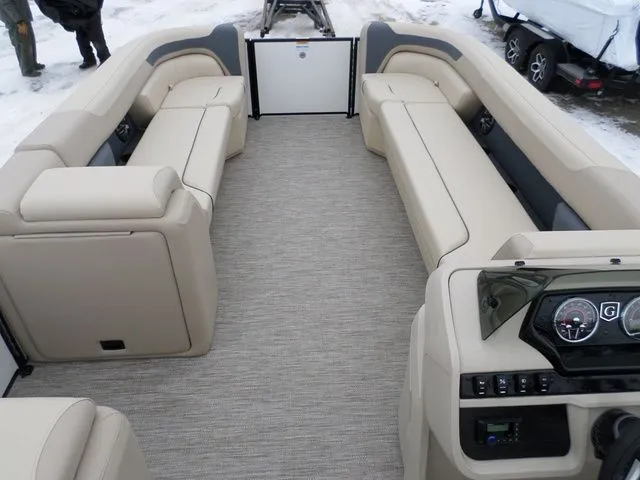 Slide: The Image of Sweetwater SW2286CPSE 2026 - 7