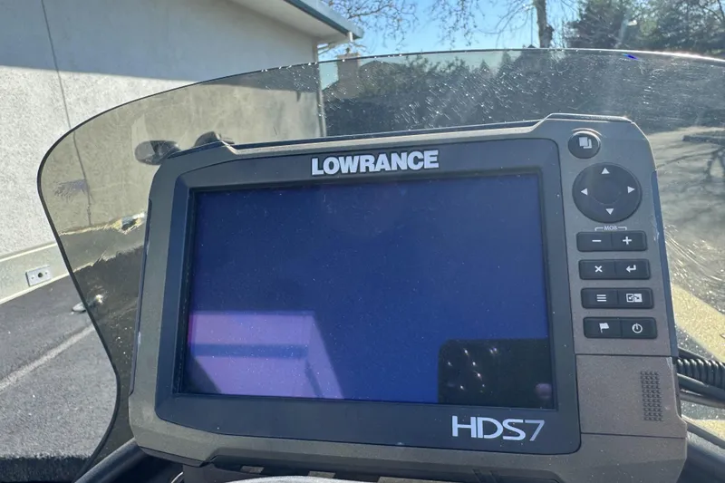 Slide: The Image of Lowrance HDS7 fishfinder on 1997 Ranger 488VS boat dashboard. - 13
