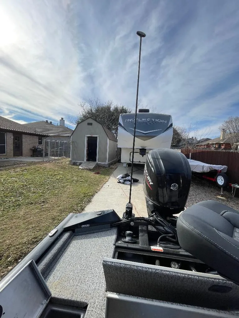 Slide: The Image of Tracker 175 TXW 2021 - 11