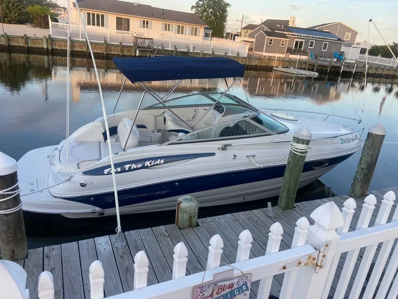The Image of Crownline Boats 230 CCR 2008 - 0