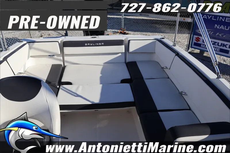 Slide: The Image of Pre-owned 2022 Bayliner VR4 Bowrider OB boat interior at Antonietti Marine. - 15