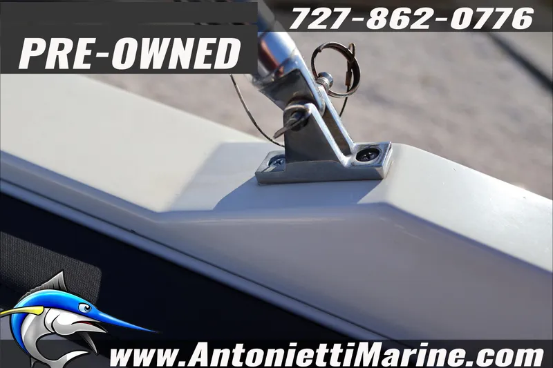 Slide: The Image of Pre-owned 2022 Bayliner VR4 Bowrider OB boat detail, Antonietti Marine contact info. - 27