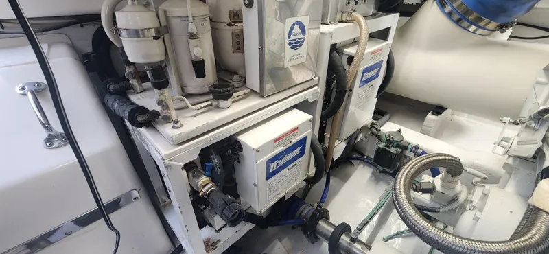 Slide: The Image of Cabo 48 Flybridge 2004 - 51