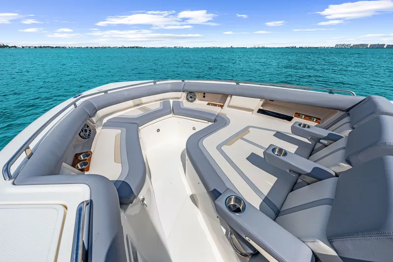 Slide: The Image of Boston Whaler 380 Realm 2026 - 58