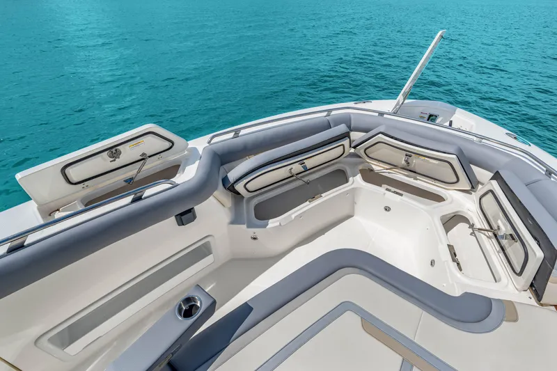 Slide: The Image of Boston Whaler 380 Realm 2026 - 62