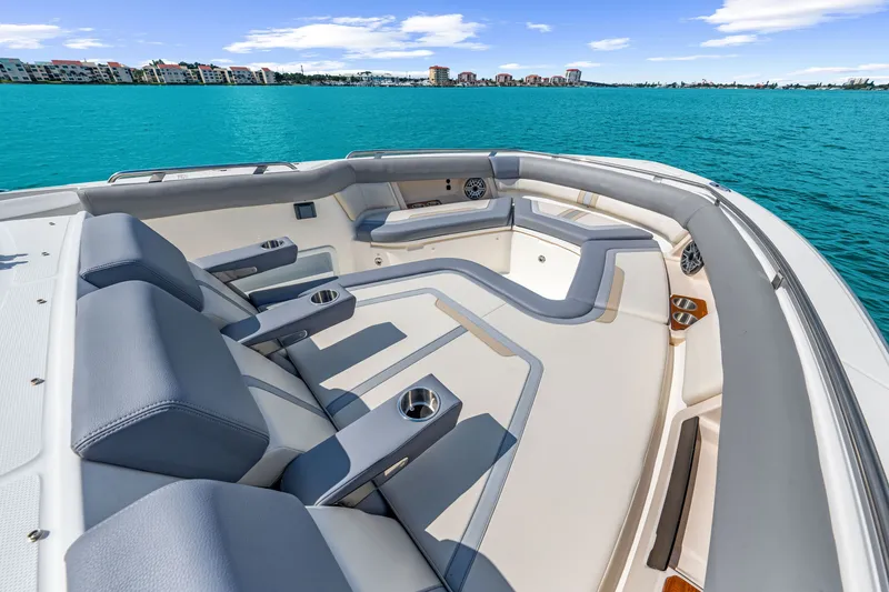 Slide: The Image of Boston Whaler 380 Realm 2026 - 59