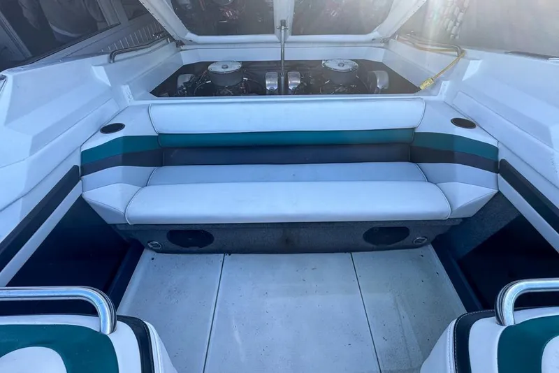 Slide: The Image of 1989 Formula 292 SR-1 boat interior with seating and engine compartment. - 30