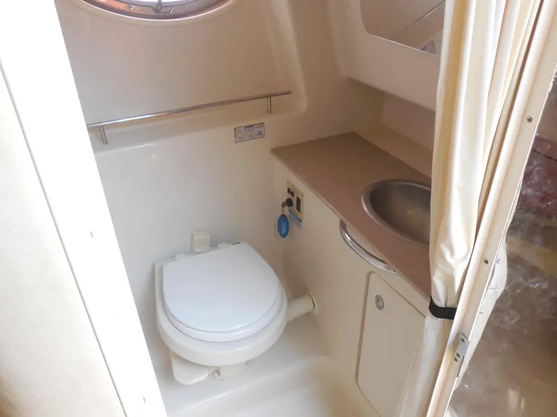 Slide: The Image of Sea Ray 290 Sundancer 2007 - 75