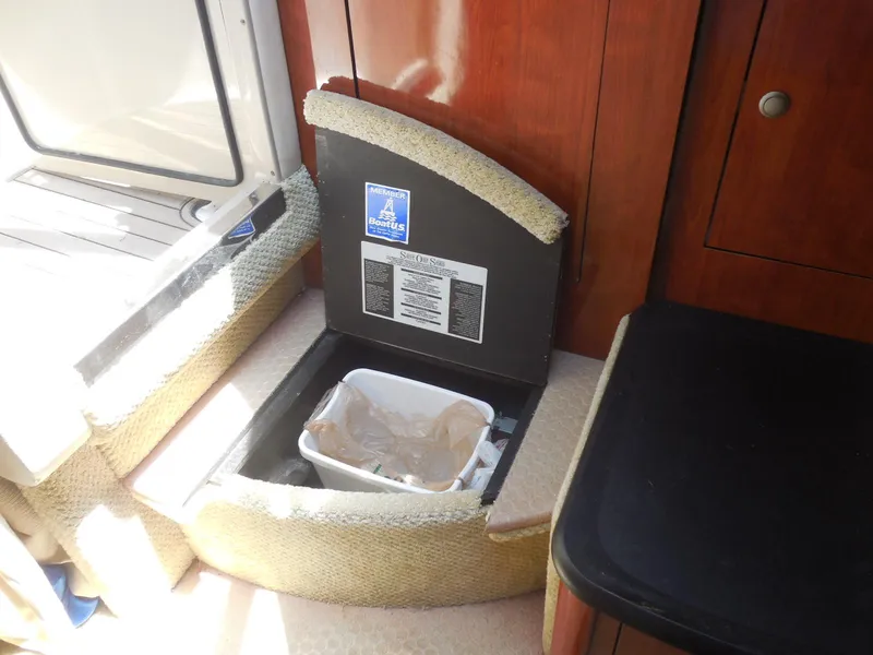 Slide: The Image of Sea Ray 290 Sundancer 2007 - 95