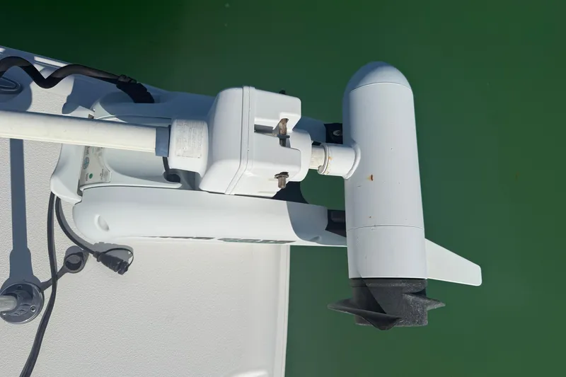 Slide: The Image of Trolling motor on 2014 Sea Hunt Triton 220 boat, mounted on deck. - 27