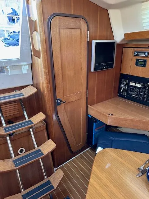 Slide: The Image of Catalina 350 MkII 2008 - 20
