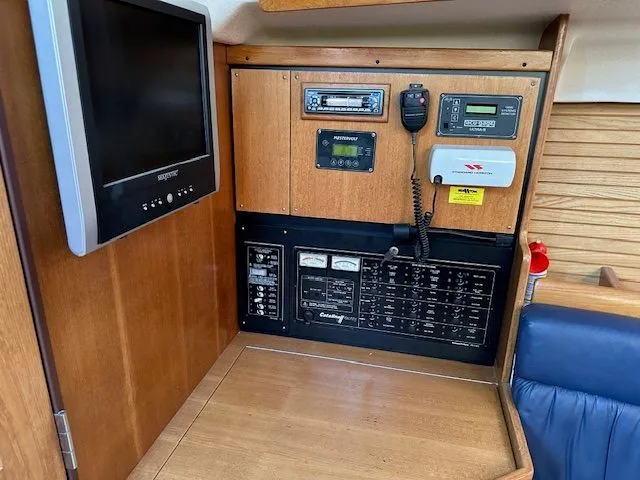 Slide: The Image of Catalina 350 MkII 2008 - 22
