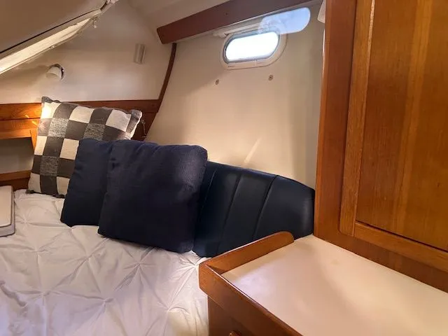 Slide: The Image of Catalina 350 MkII 2008 - 46