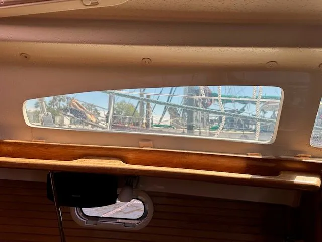 Slide: The Image of Catalina 350 MkII 2008 - 75