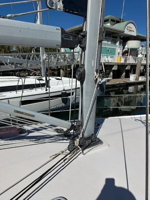 Slide: The Image of Catalina 350 MkII 2008 - 8