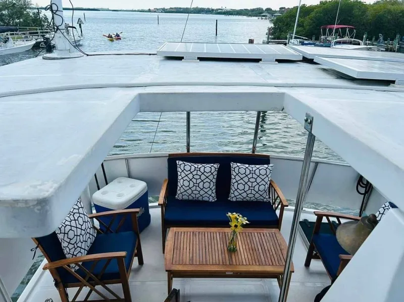 Slide: The Image of Marine Trader Sundeck Fb 1987 - 2