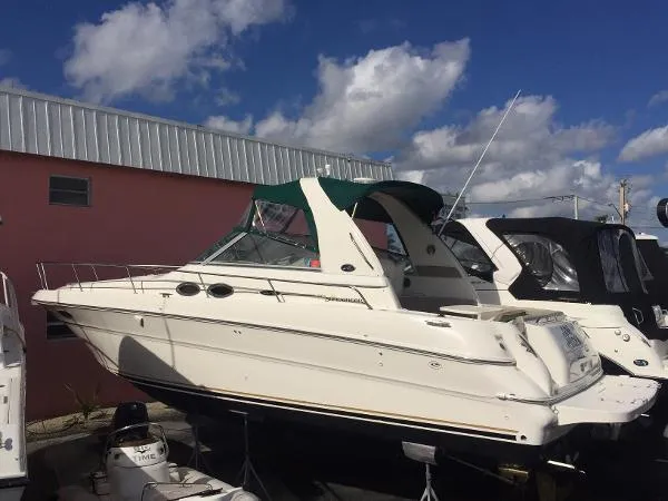 Slide: The Image of Sea Ray 310 Sundancer 2002 - 0