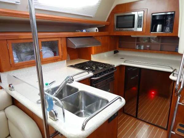 Slide: The Image of Hunter 45 Center Cockpit 2010 - 2