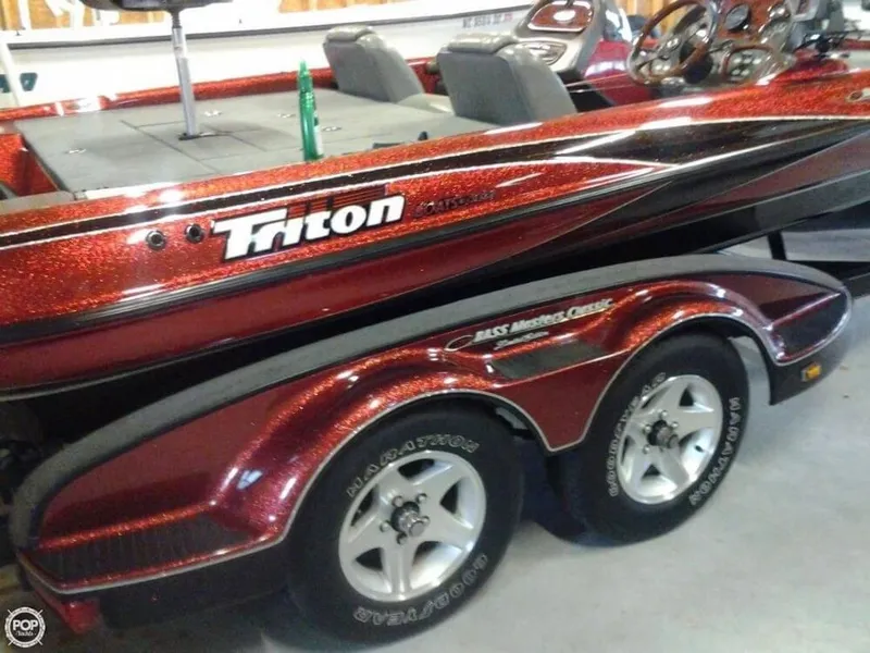 Slide: The Image of Triton Tr-20 Bass Master Classic Limited Edition 2003 - 7