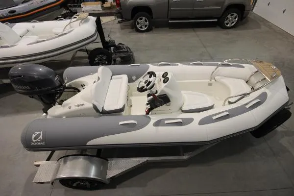 Slide: The Image of Zodiac Yachtline 380DL NEO 40hp In Stock 2016 - 0
