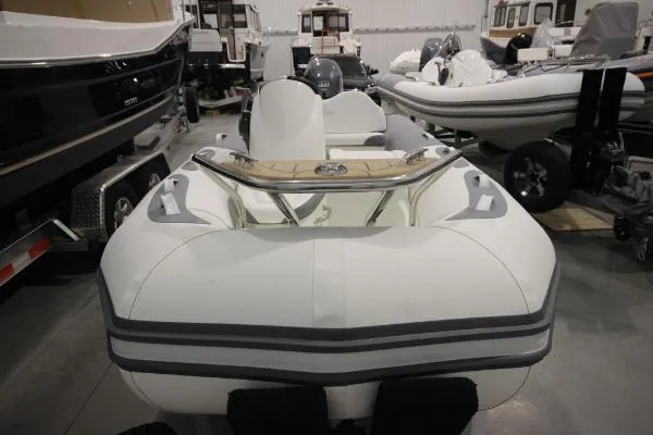 Slide: The Image of Zodiac Yachtline 380DL NEO 40hp In Stock 2016 - 4