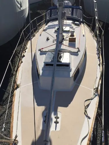 Slide: The Image of Cape Dory 30 1980 - 9