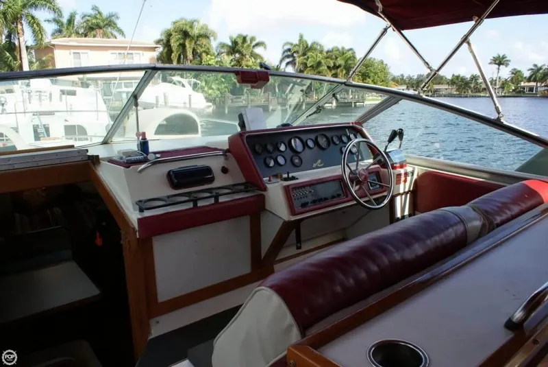 Slide: The Image of Sea Ray 300 Weekender 1988 - 9