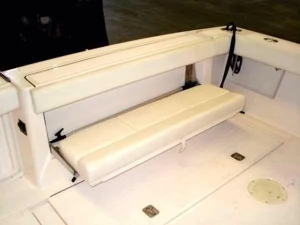 Slide: The Image of Tiara 3100 LE 2003 - 9