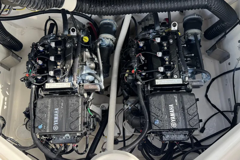Slide: The Image of 2020 Yamaha AR210 boat engines, dual setup, detailed view. - 20