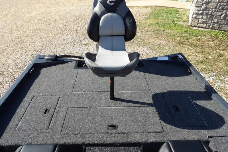 Slide: The Image of 2026 Crestliner XFC 189 boat deck with a central swivel seat. - 9