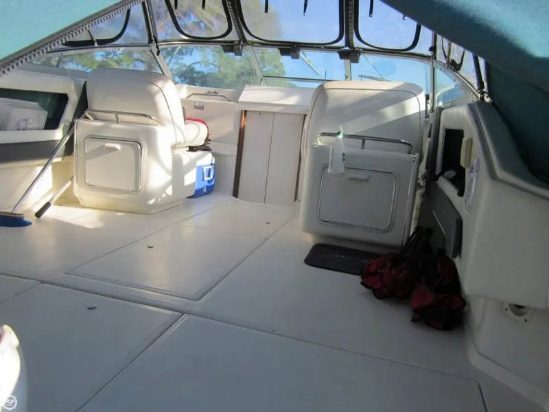 Slide: The Image of Sea Ray 300 Weekender 1995 - 2