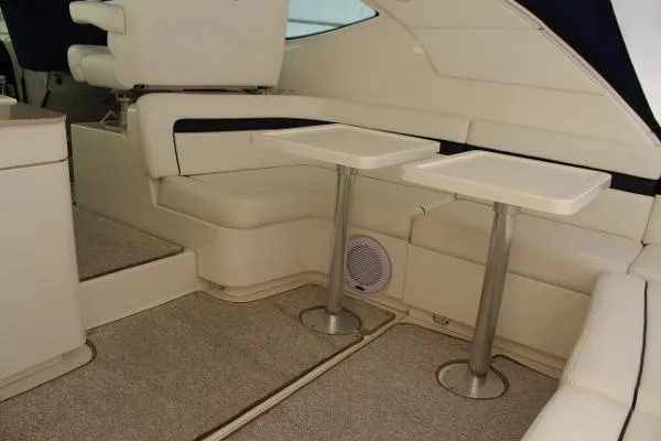 Slide: The Image of Sea Ray 43 Sundancer 2009 - 10