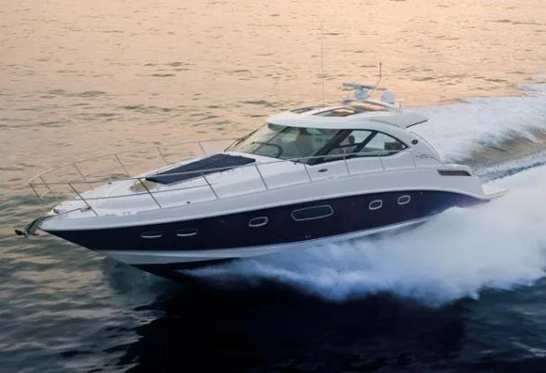 Slide: The Image of Sea Ray 43 Sundancer 2009 - 2