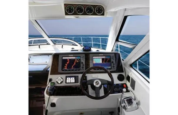 Slide: The Image of Sea Ray 43 Sundancer 2009 - 4