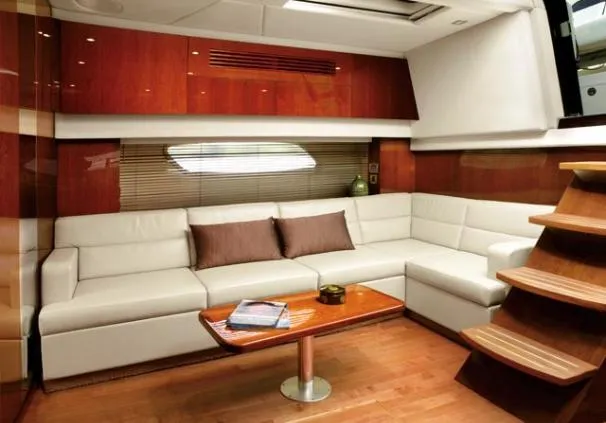 Slide: The Image of Sea Ray 43 Sundancer 2009 - 5
