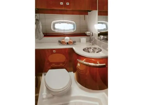 Slide: The Image of Sea Ray 43 Sundancer 2009 - 7