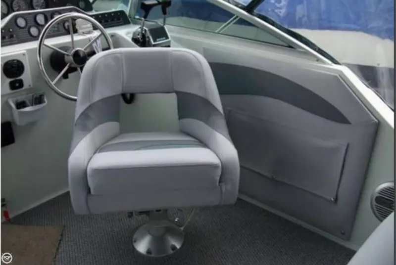 Slide: The Image of Rinker 300 Fiesta Vee 1992 - 3