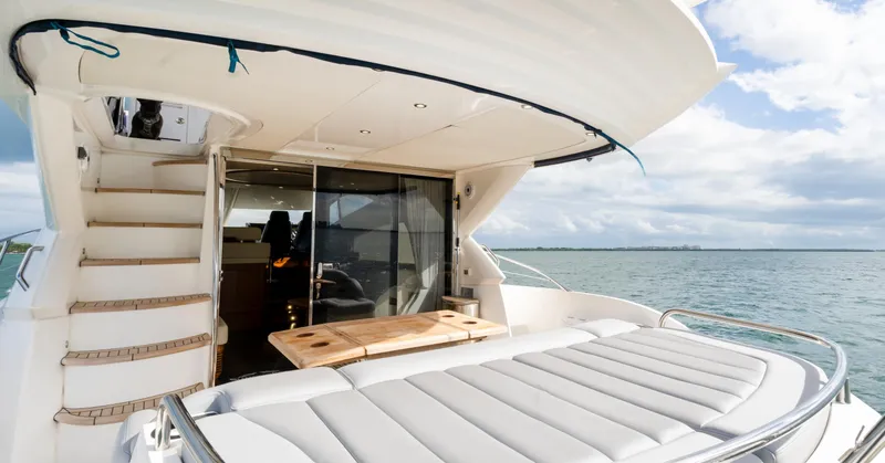 Slide: The Image of Sunseeker Manhattan 55 2016 - 59