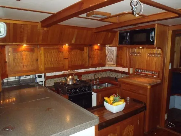 Slide: The Image of Aluminum Boat Co. 65 1984 - 2
