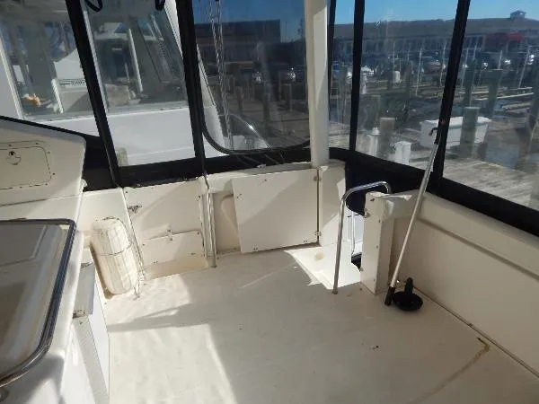 Slide: The Image of Silverton 392 Motor Yacht 2000 - 10